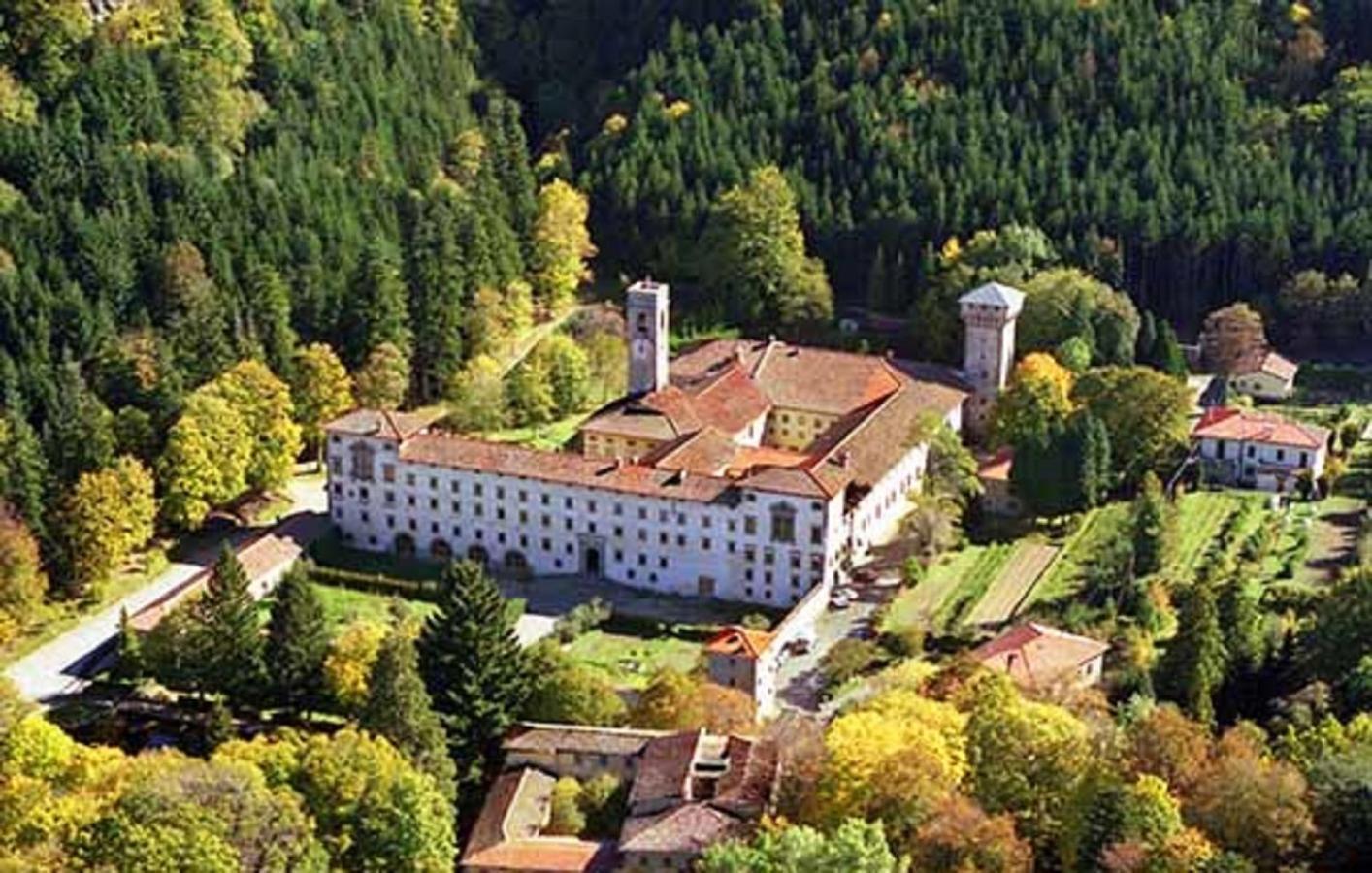 Le Siepi Apartment Reggello Bagian luar foto