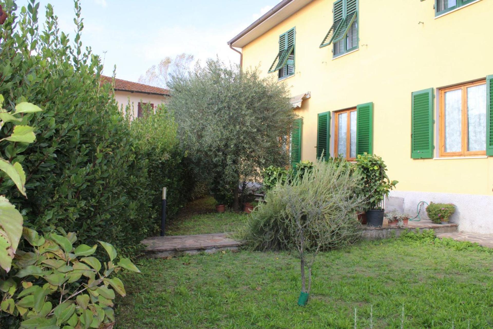 Le Siepi Apartment Reggello Bagian luar foto
